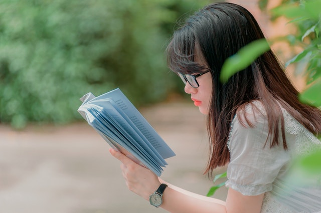 Razones a favor del libro electrónico y razones a favor del libro en papel