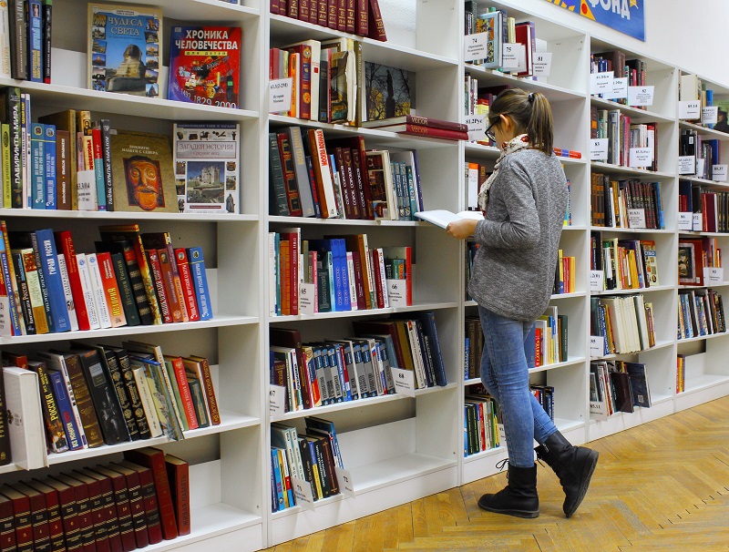 Acuerdo entre Acción Cultural Española y la Asociación de Cámaras del Libro de España para desarrollar el sello de calidad de las librerías